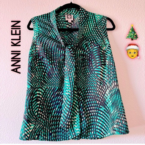 🎄🧑‍🎄Floral silk blouse with striped colt ,  very stylish and good❤️❤️😍😍 - Picture 1 of 7